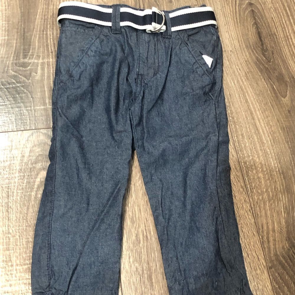 OshKosh B'gosh Jeans Size 2T Classic Blue Denim Jeans